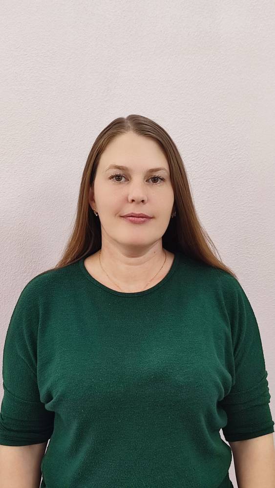Учитель - логопед Звескина Елена Александровна.